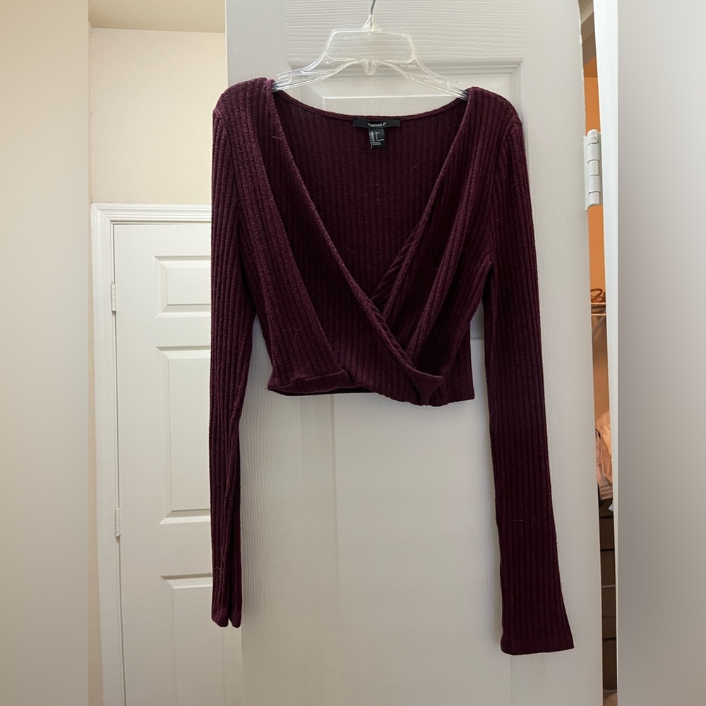 Crop V neck top